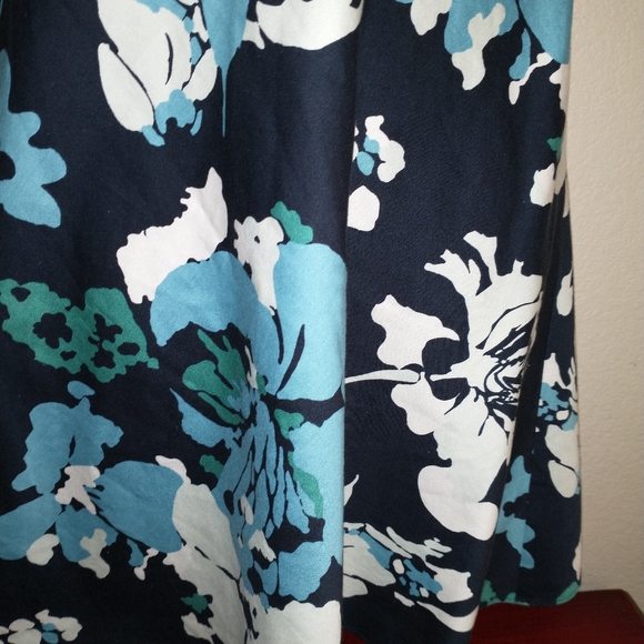 Ann Taylor Dress - Picture 5 of 7